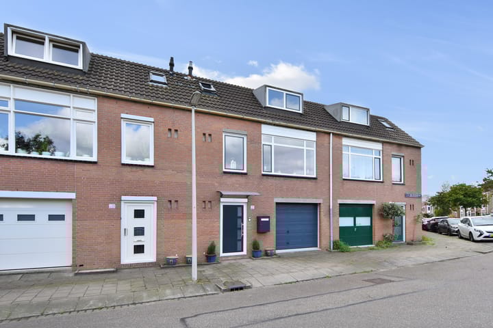 Foto 50 van C.A. van Beverenplein 21