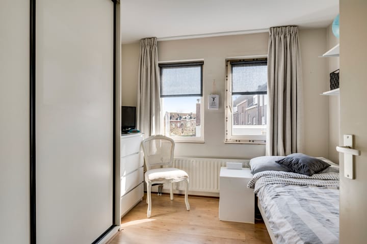 Photo 27 of Maria Teuwenstraat 13