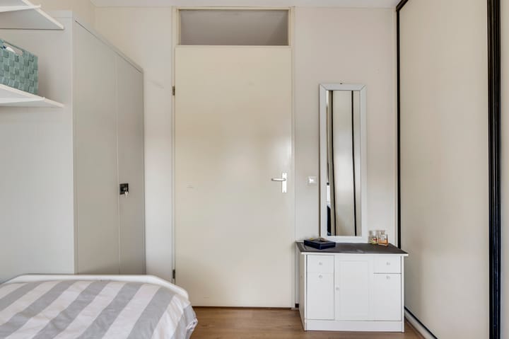 Photo 28 of Maria Teuwenstraat 13