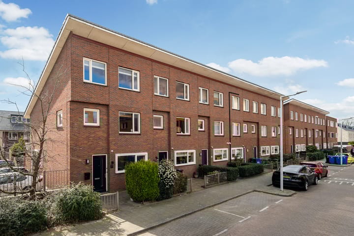 Foto 1 van Beugstraat 54