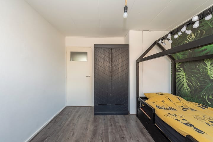 Foto 21 van Professor Gimbrèrelaan 157