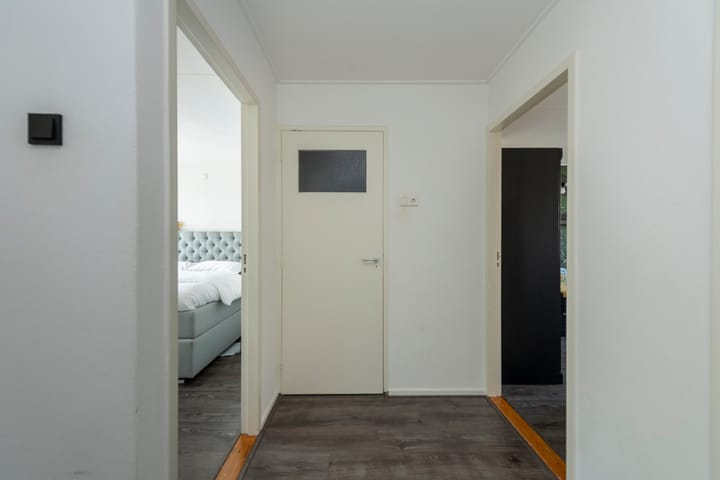 Foto 33 van Professor Gimbrèrelaan 157