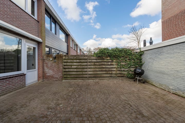 Foto 36 van Professor Gimbrèrelaan 157