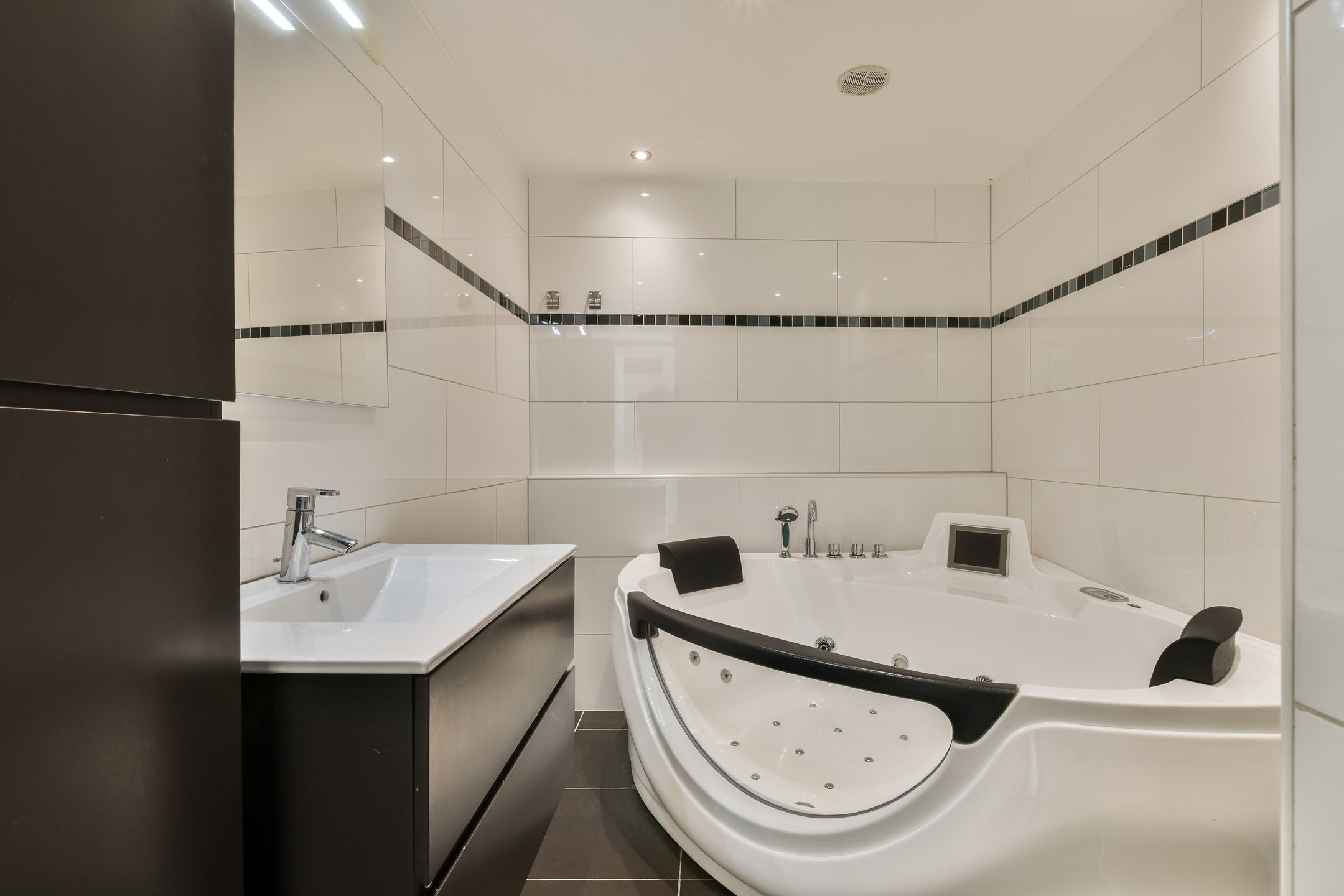 Photo 6 of Polonaisestraat 18