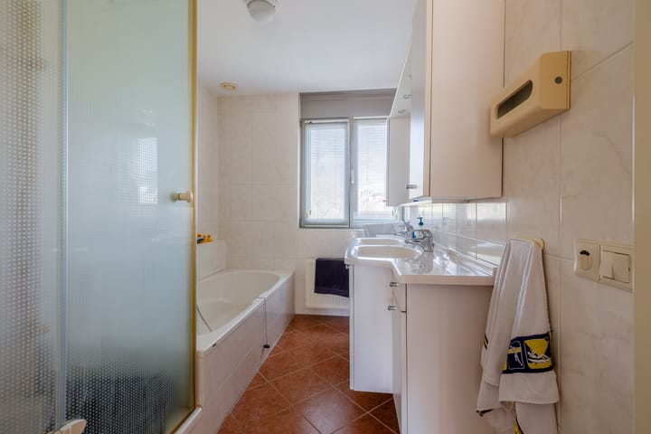 Foto 28 van Cerise 6