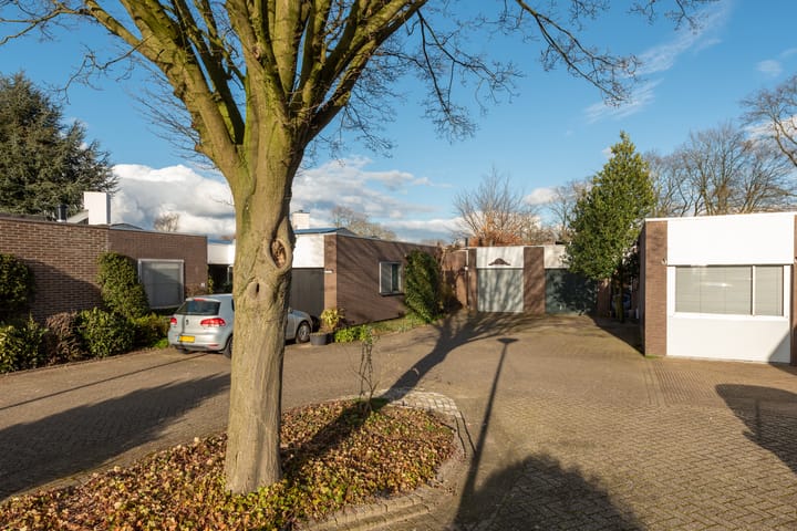 Foto 2 van Hoefsmedenhof 3