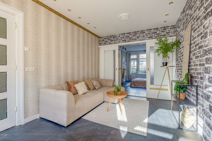 Photo 10 of Verboomstraat 145-A