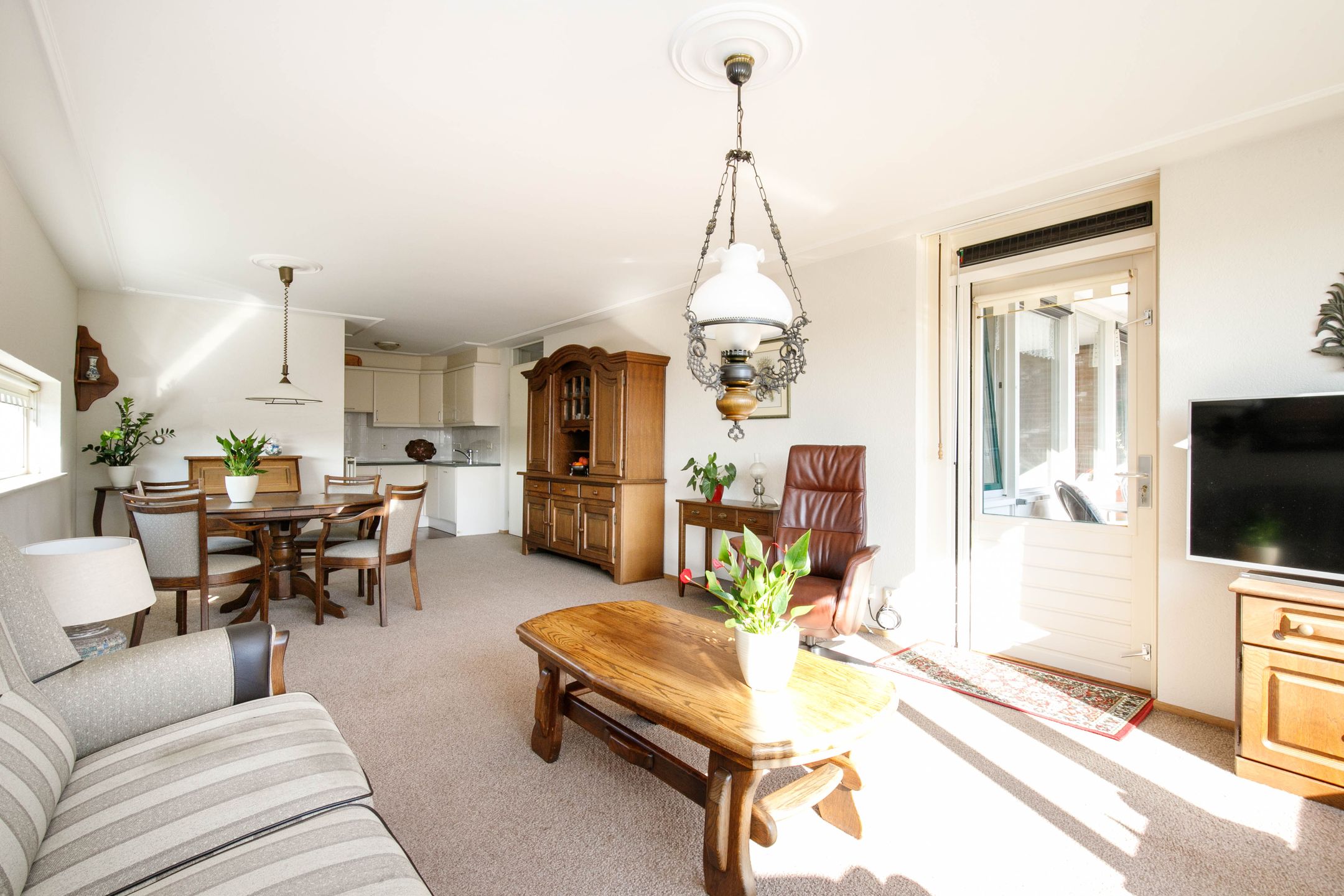 Foto 18 van Weidestraat 9