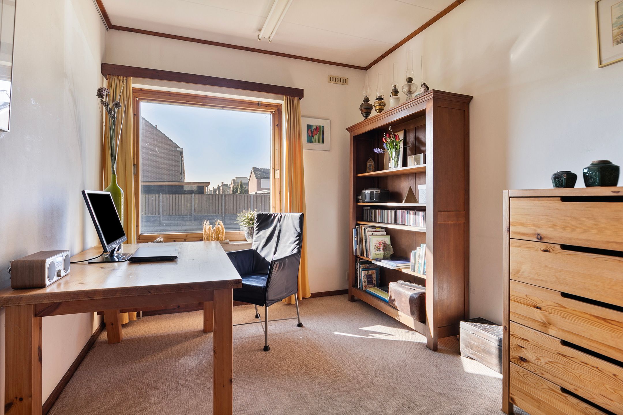 Photo 15 of Reaumurstraat 1