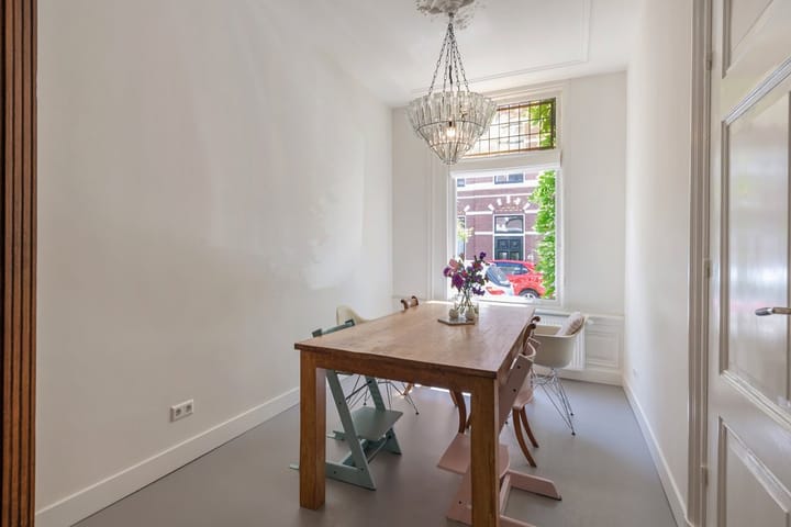 Photo 2 of Van Blankenburgstraat 19