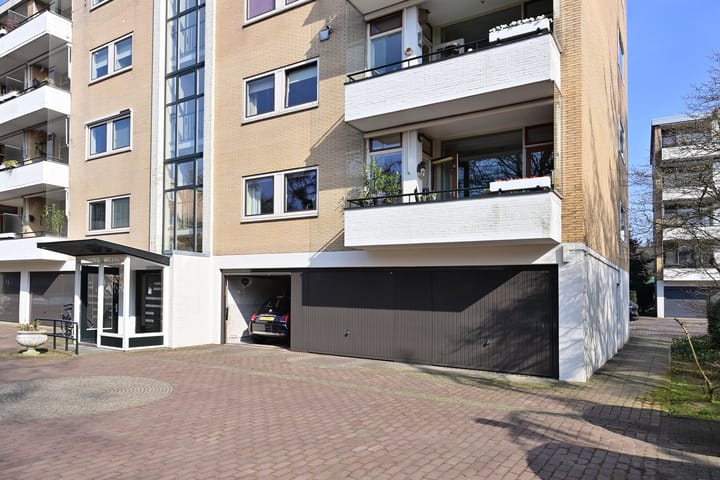 Foto 13 van Leeuweriklaan 111