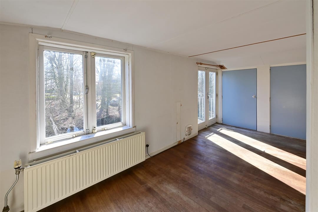 Photo 17 of Zuidereinde 29
