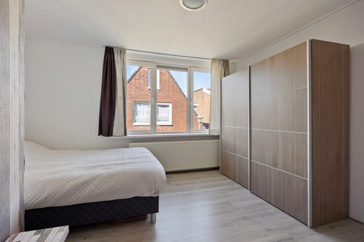 Foto 16 van Wagenstraat 33