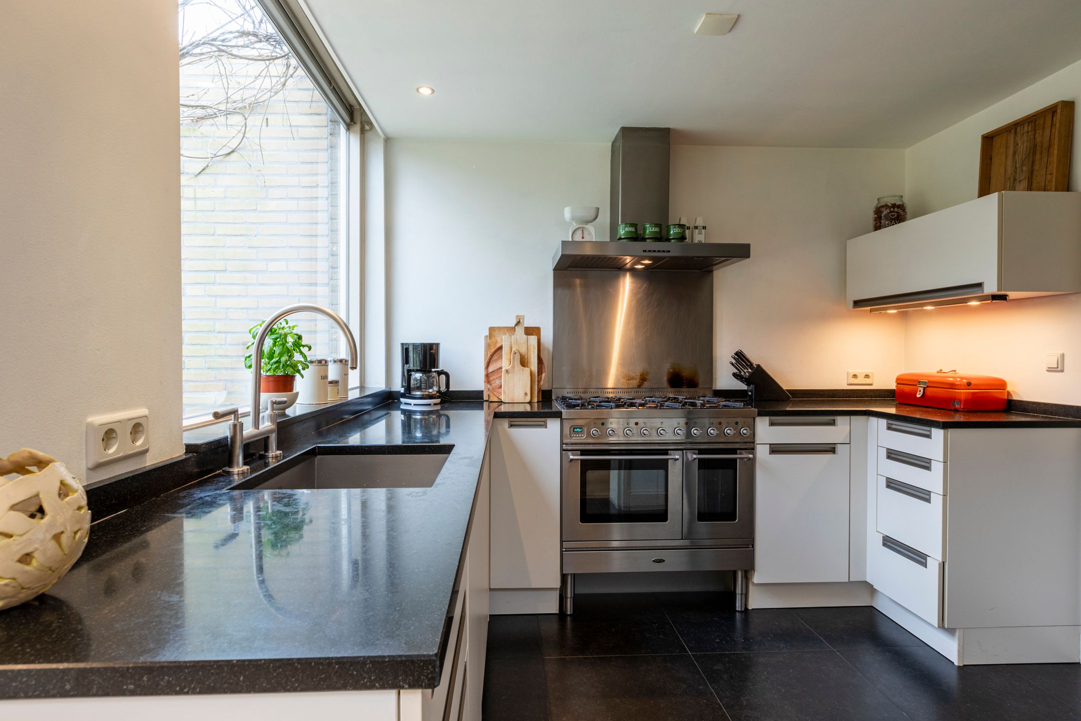 Foto 6 van Anemonelaan 3