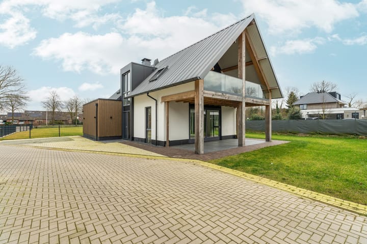 Foto 2 van Hengelderweg 6-M