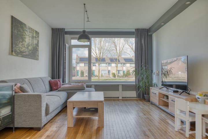 Foto 7 van Staringlaan 104