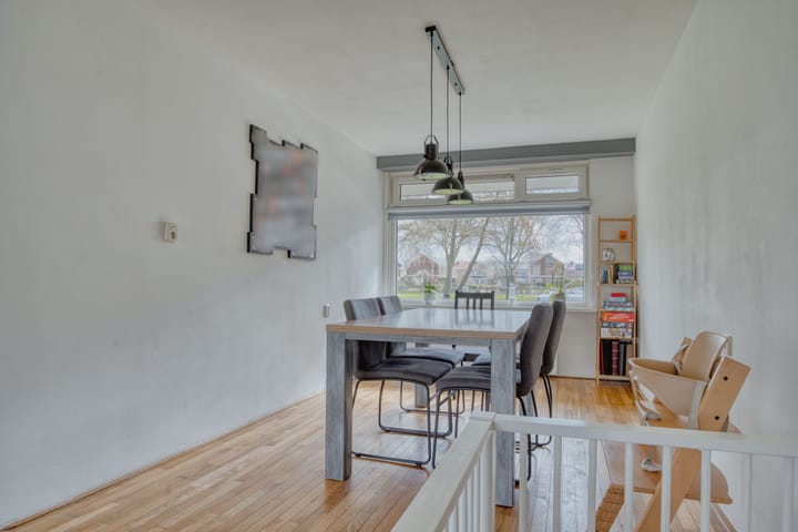 Foto 12 van Staringlaan 104