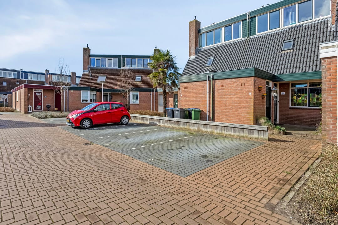 Photo 41 of De Elzen 64