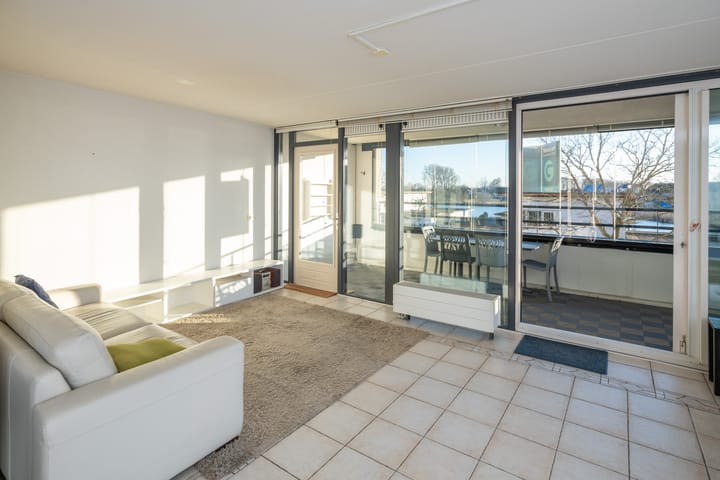 Photo 13 of Waddenring 173