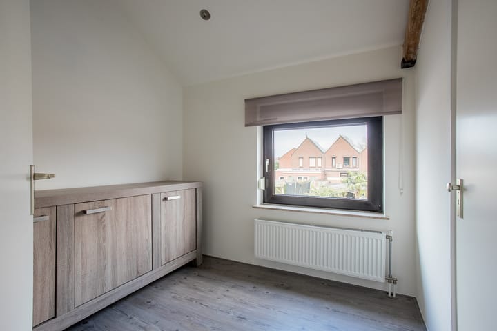 Photo 23 of Wilhelminastraat 19