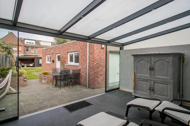 Photo 24 of Wilhelminastraat 19