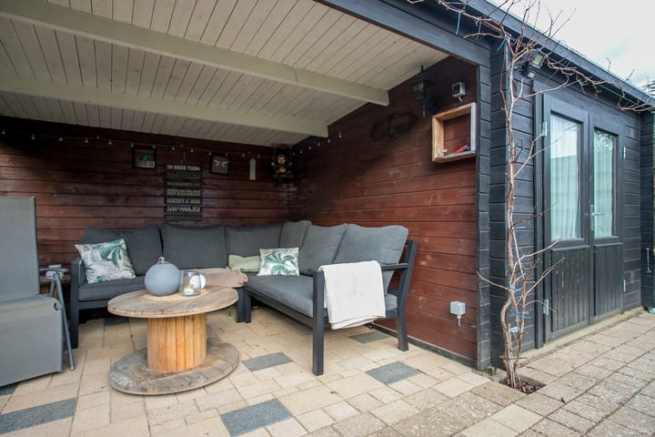 Photo 30 of Wilhelminastraat 19