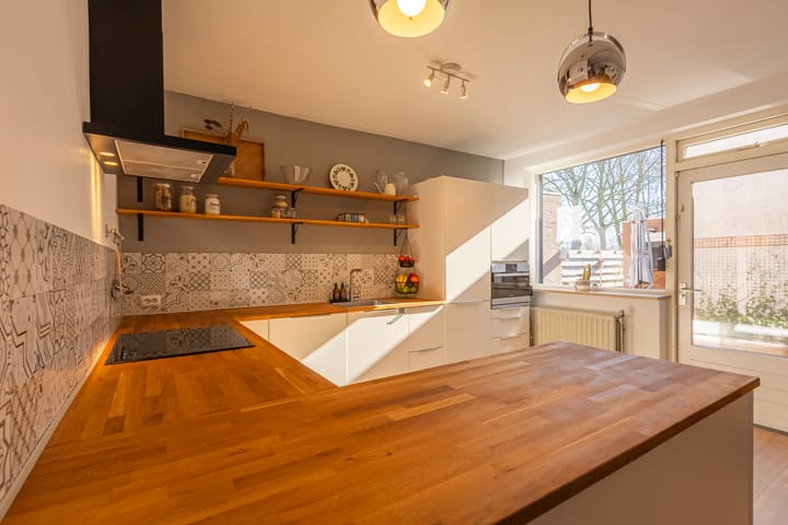 Foto 17 van Emmastraat 5