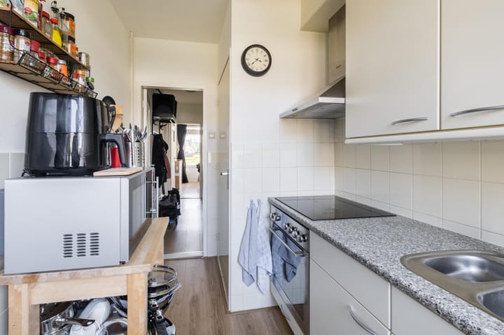 Photo 14 of Helperzoom 159