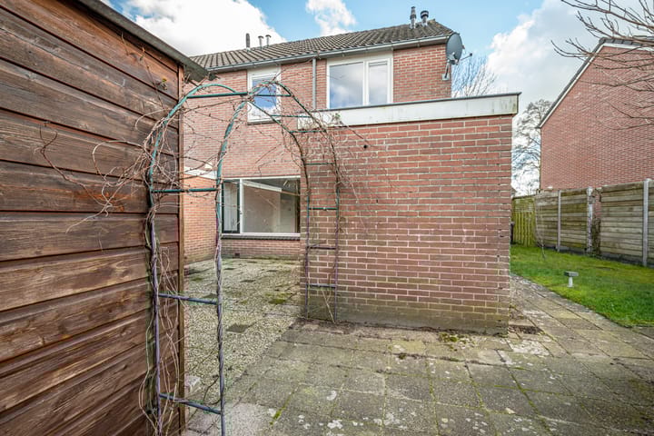 Foto 35 van Stickerstraat 17