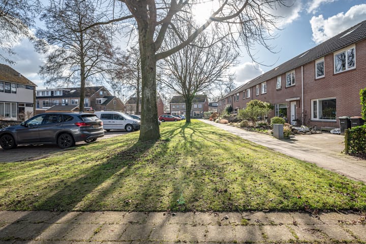 Foto 42 van Stickerstraat 17