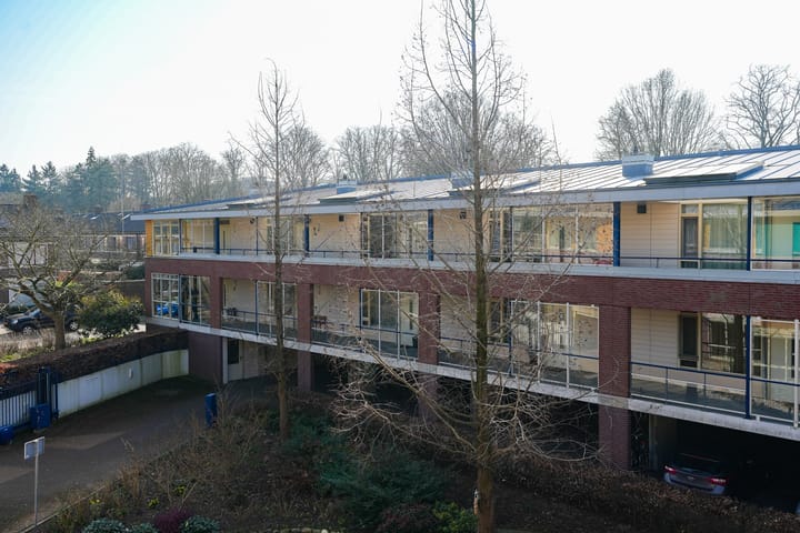 Foto 3 van Deken Hensburchstraat 64