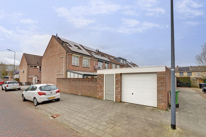 Foto 34 van Philip van Almondestraat 14