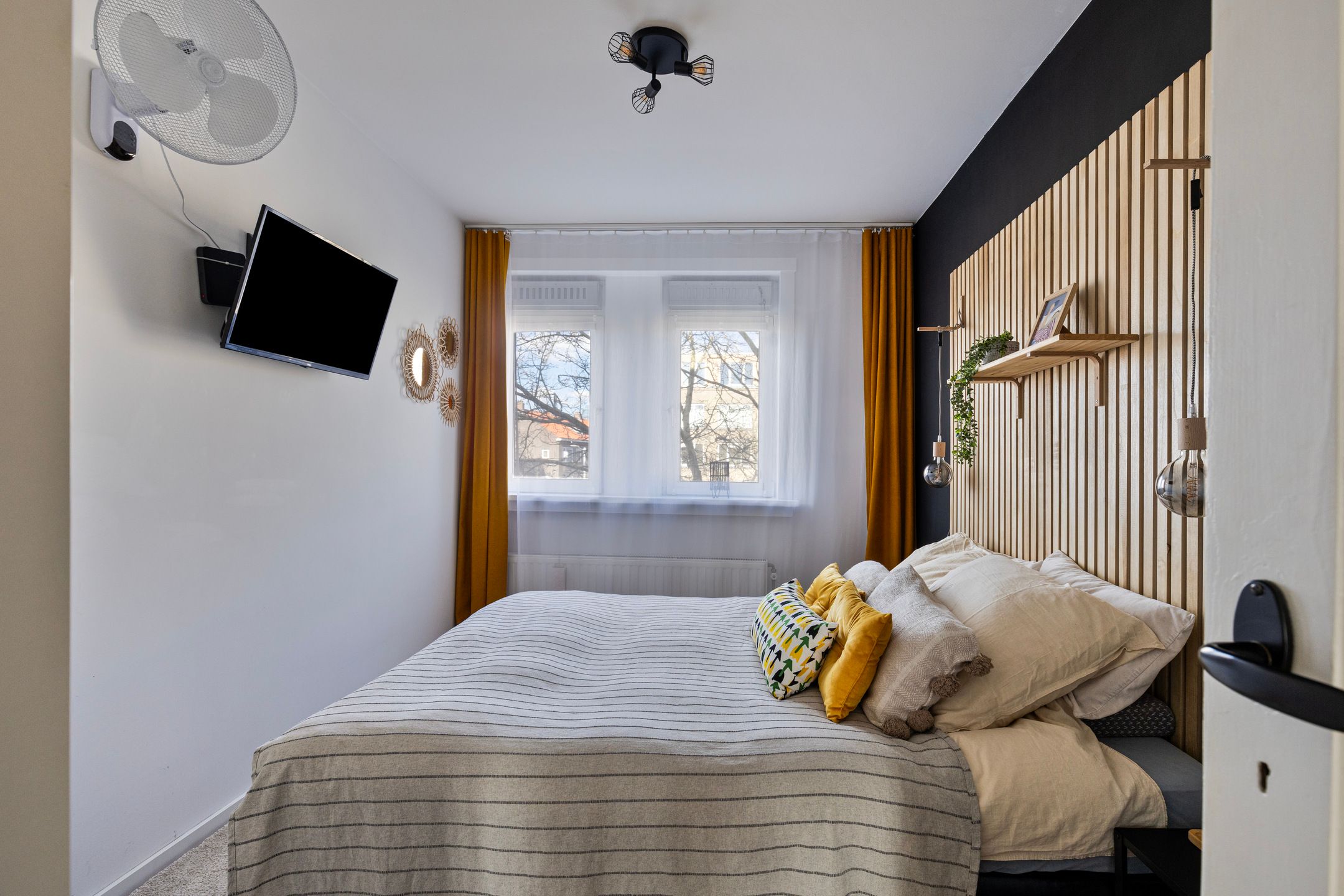 Foto 24 van Pleinweg 208-C