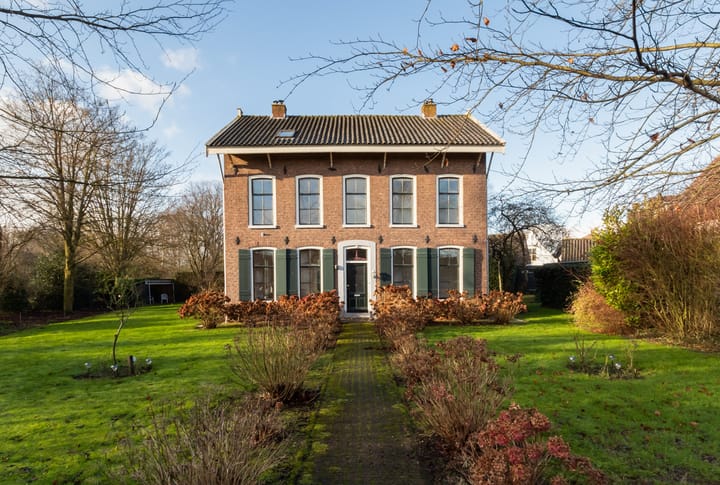 Foto 1 van Voorstraat 1