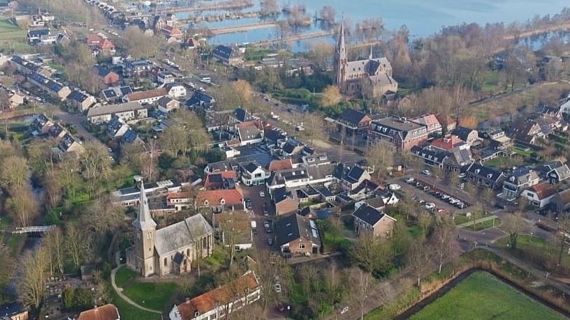 Photo 29 of Voorstraat 1