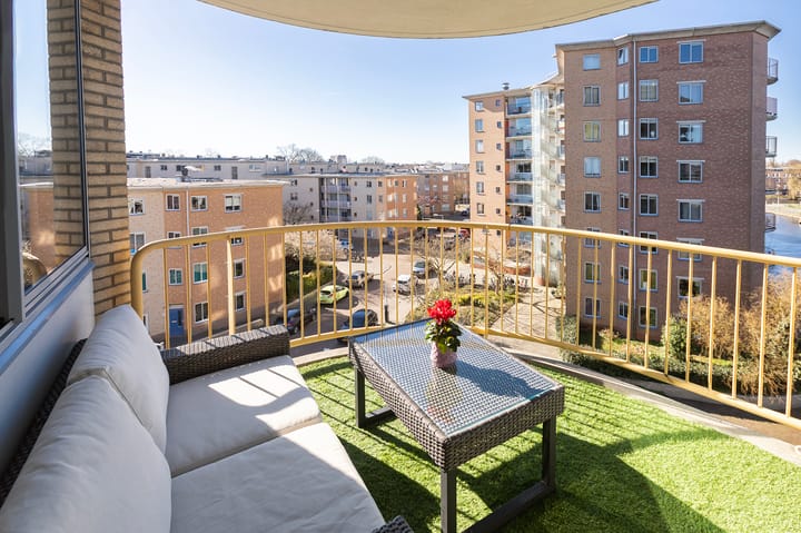 Foto 3 van Van Reigersbergenstraat 210