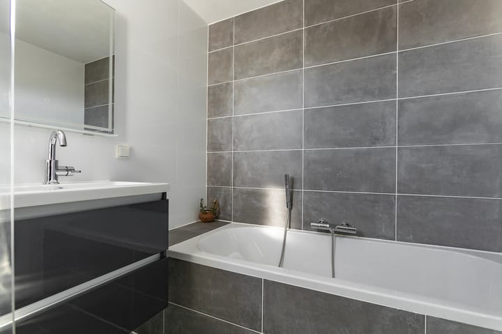 Foto 21 van Van Reigersbergenstraat 210