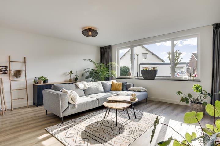 Foto 14 van Korenbloemstraat 43