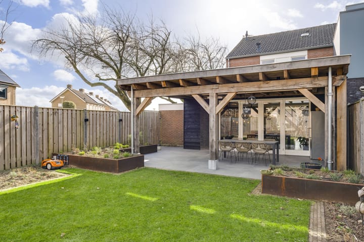 Foto 26 van Korenbloemstraat 43