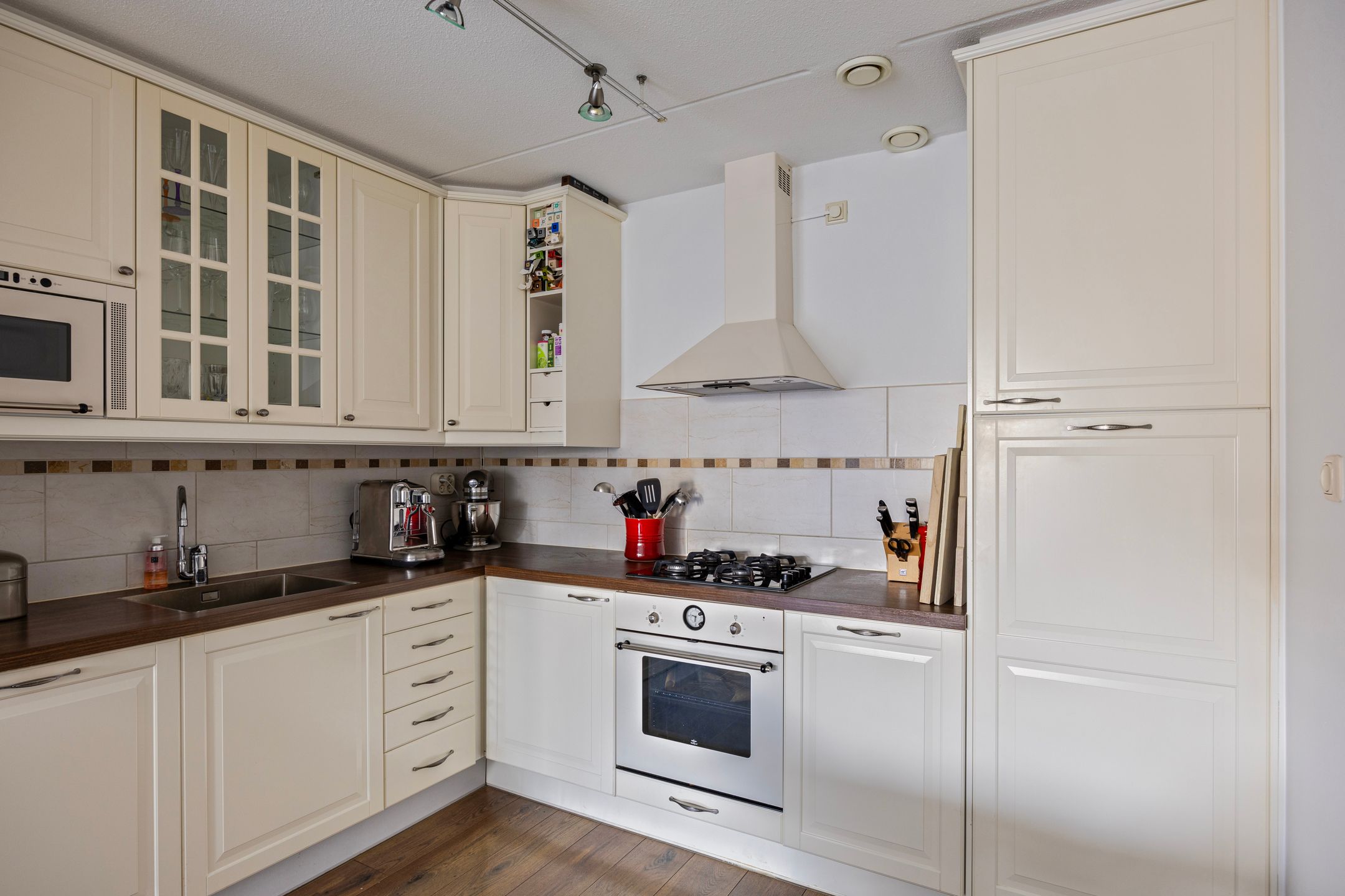 Foto 9 van Burgemeester Knappertlaan 4-A