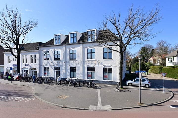 Slochterenlaan 7, Bussum