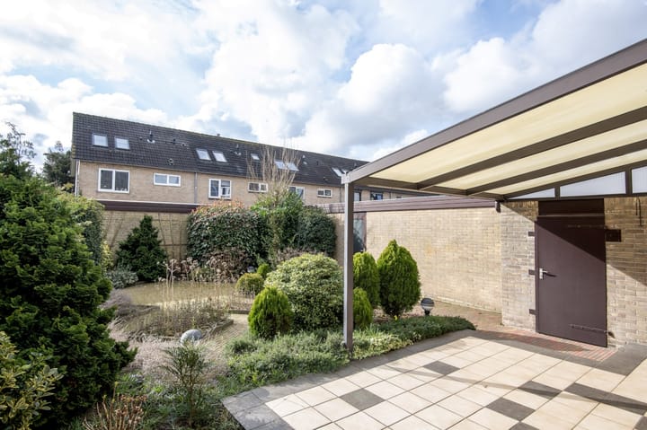 Foto 2 van Van Rouwenoortstraat 7