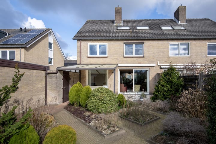 Foto 3 van Van Rouwenoortstraat 7