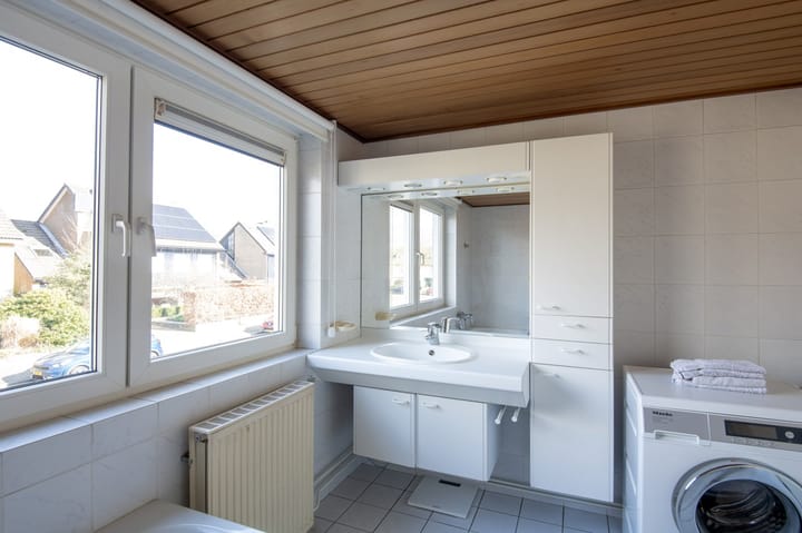 Foto 22 van Van Rouwenoortstraat 7