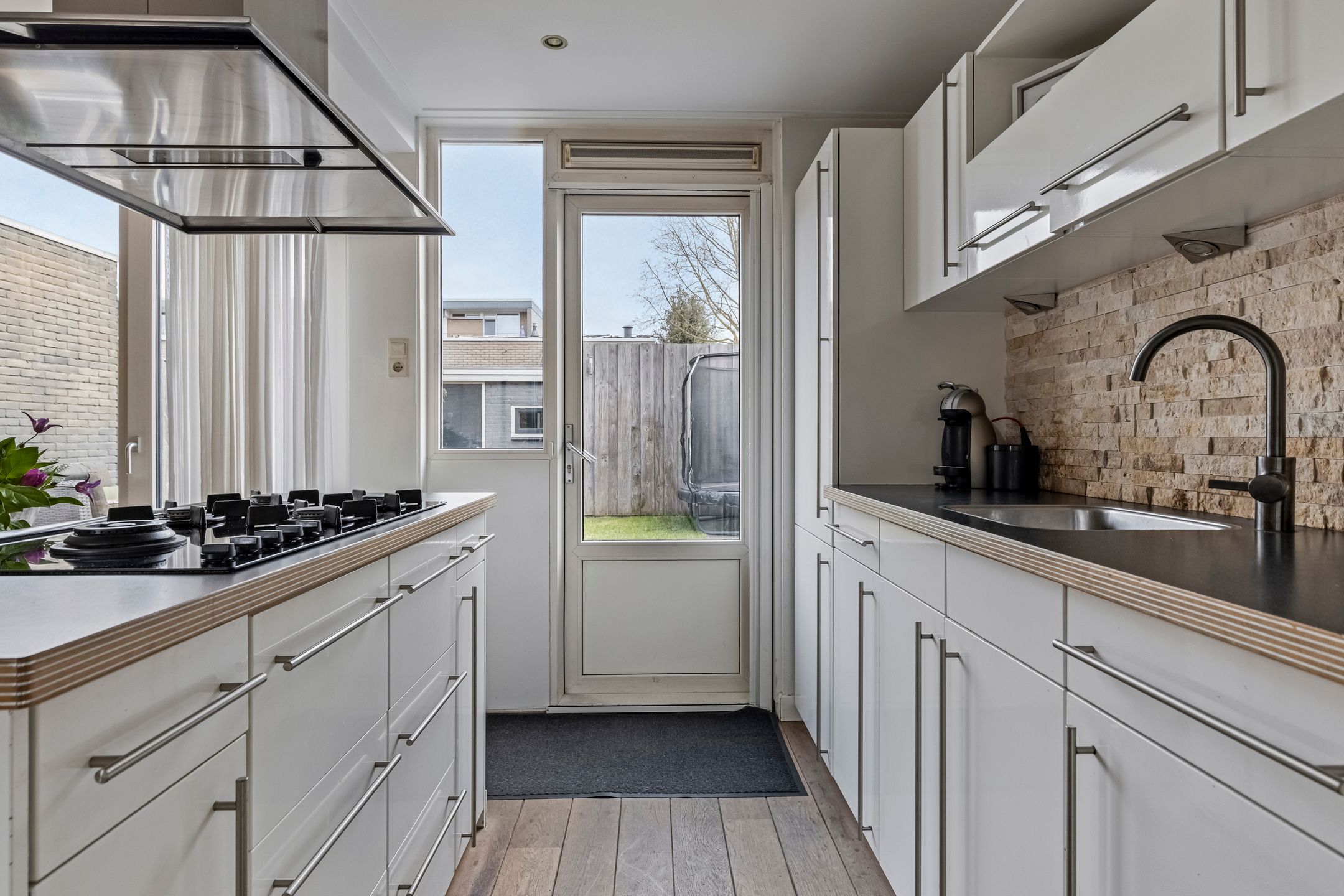 Photo 18 of Jan Vermeerstraat 13