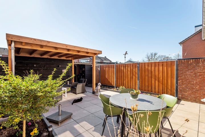 Foto 2 van Jan van Nassauplein 5