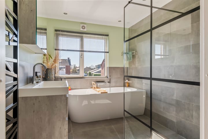 Photo 32 of Jan van Nassauplein 5