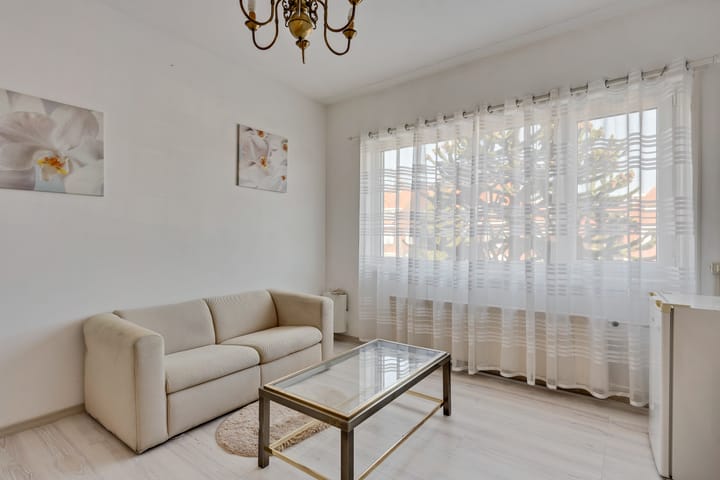 Foto 17 van Leenderweg 272