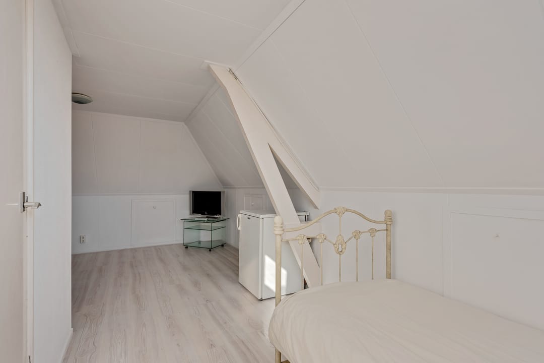 Foto 22 van Leenderweg 272