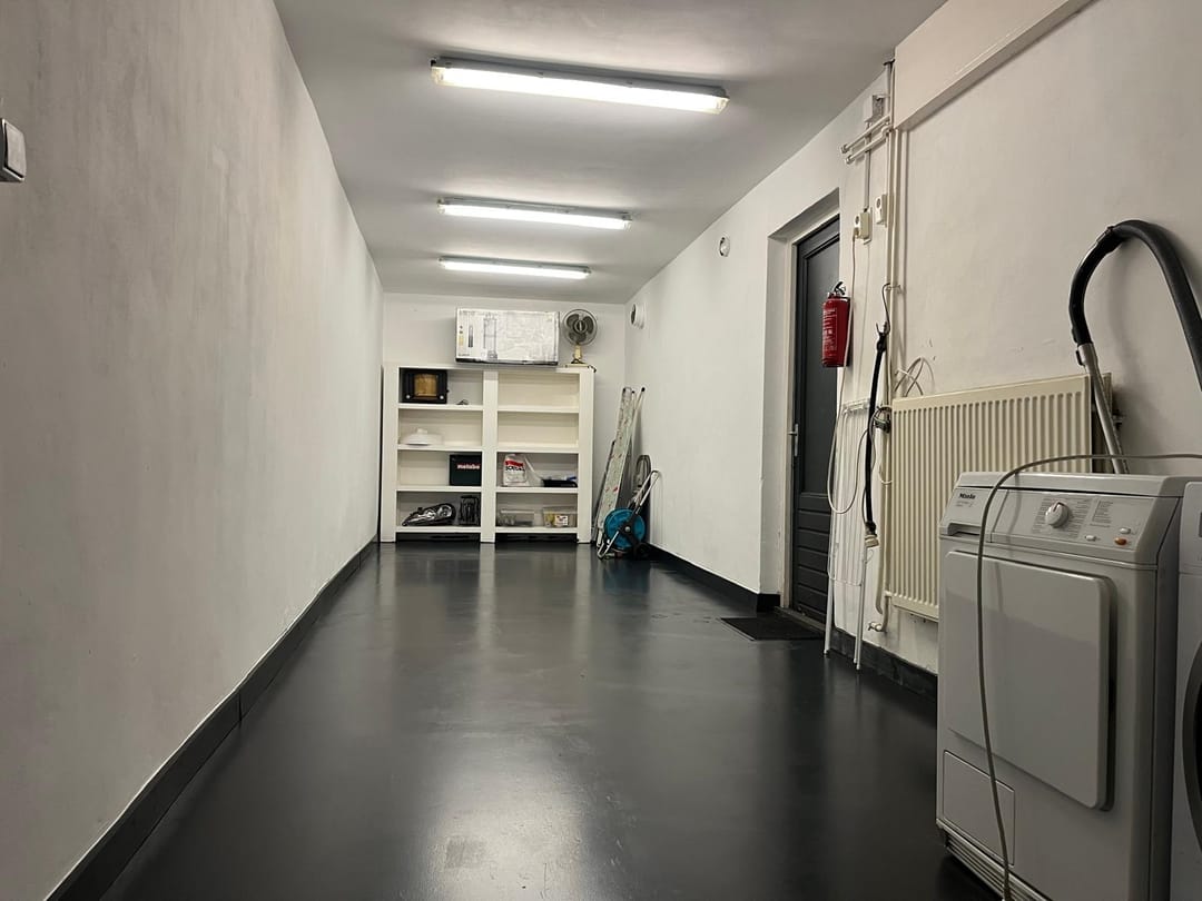 Foto 23 van Leenderweg 272